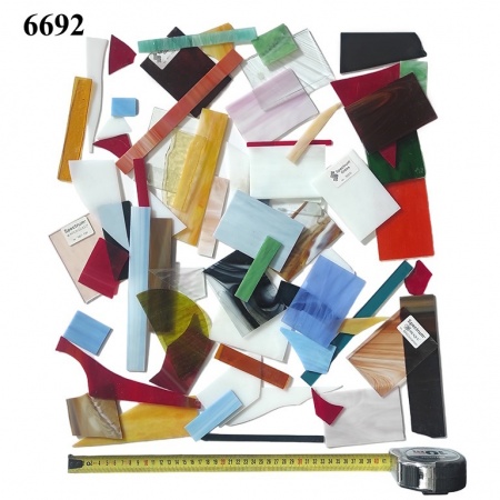 Pieces of colored glass, Ref. 6692