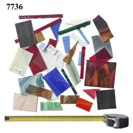 Pieces of colored glass, Ref. 7736