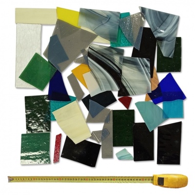 Pieces of colored glass, Ref. 7743